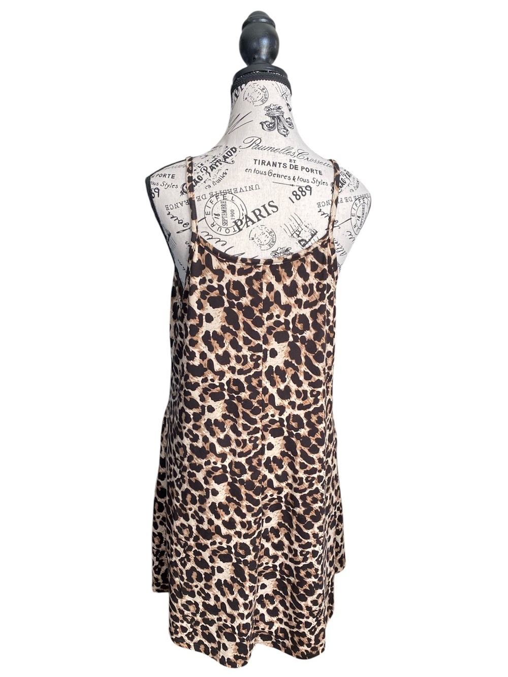 EUC Leopard Print Swing Dress Soft Flowy Spaghetti Strap Pockets Size Large - Picture 4 of 12